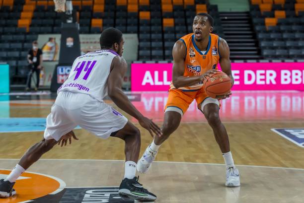 立了一座精 立了一座精