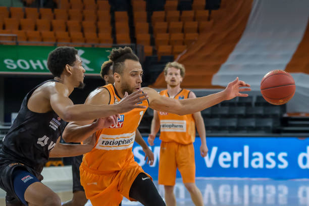 防守不利 防守不利