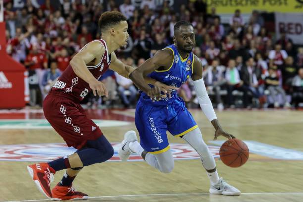 亚洲主流联 亚洲主流联