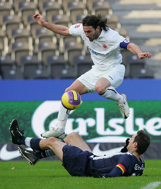 赛场上与顶 赛场上与顶